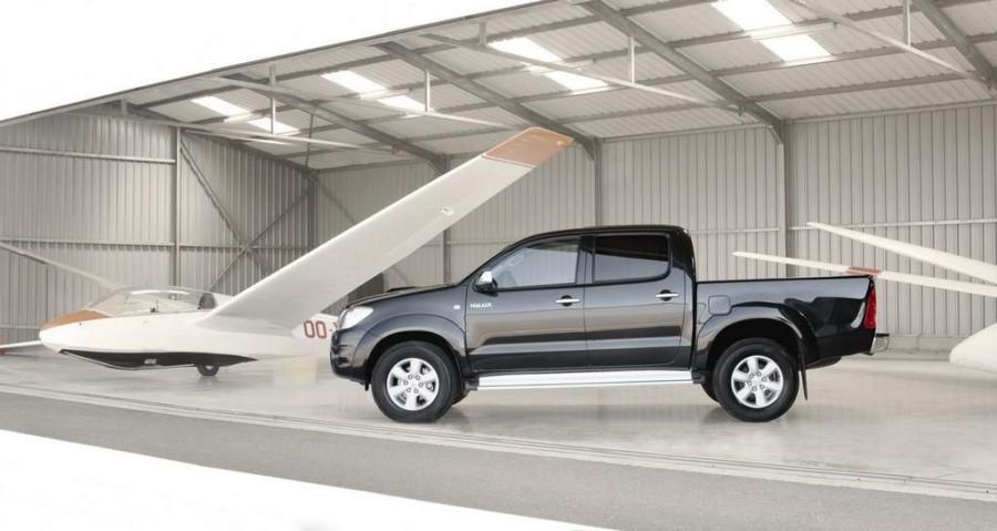  Toyota Hilux 2009 года  (фото 10 из 25)